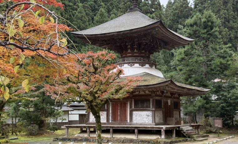 きぼう建設 | 高野山　金剛三昧院　多宝塔周囲排水管調査