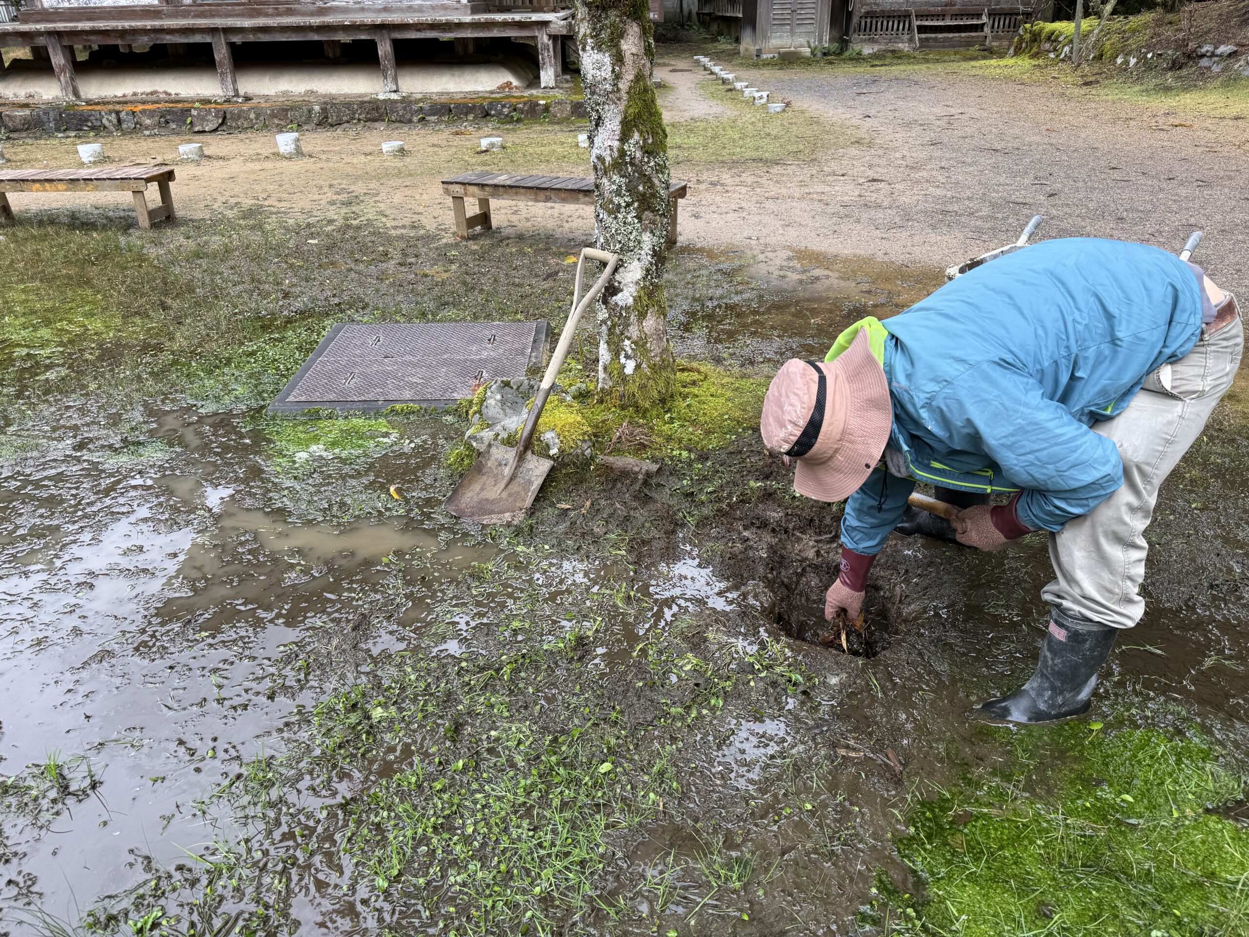 きぼう建設 | 高野山　金剛三昧院　多宝塔周囲排水管調査